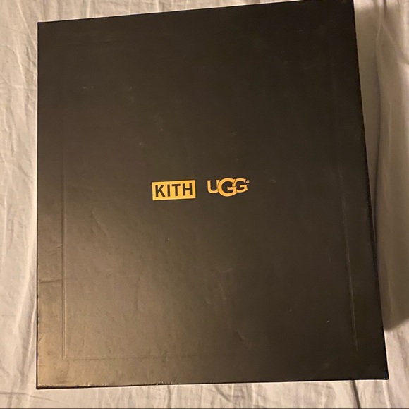 Kith x UGG Sherpa Mid Classic - Picture 3 of 6